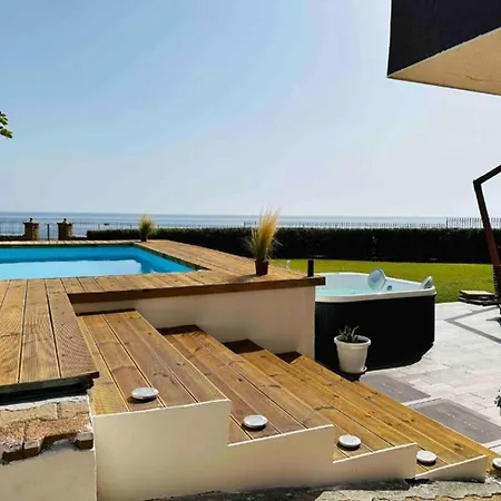 Villa Susy Sea View With Pool דירה *